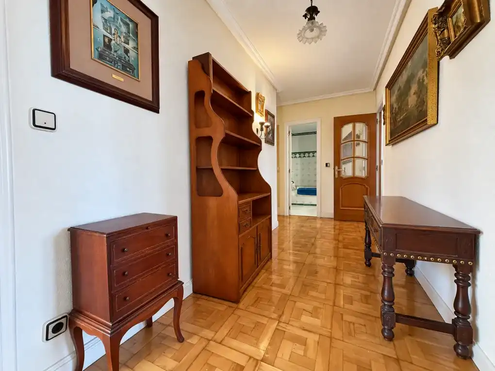 Flat with lift for sale in Avenida de los Castros, imagen 27