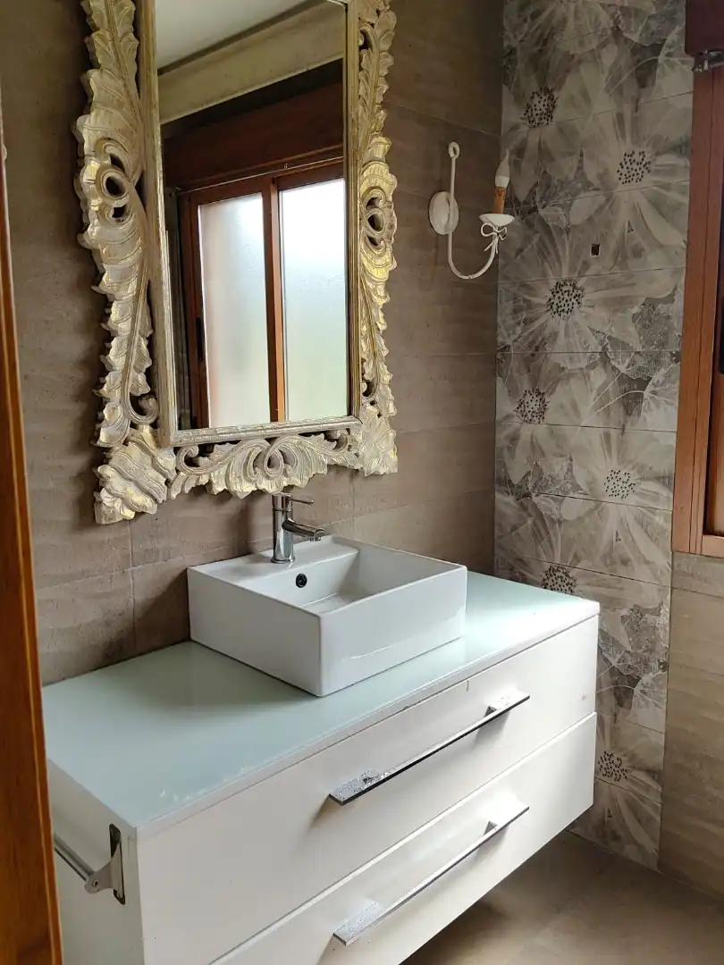 Baño de Casa o chalet en venta en Poio con Calefacción, Jardín privado y Terraza