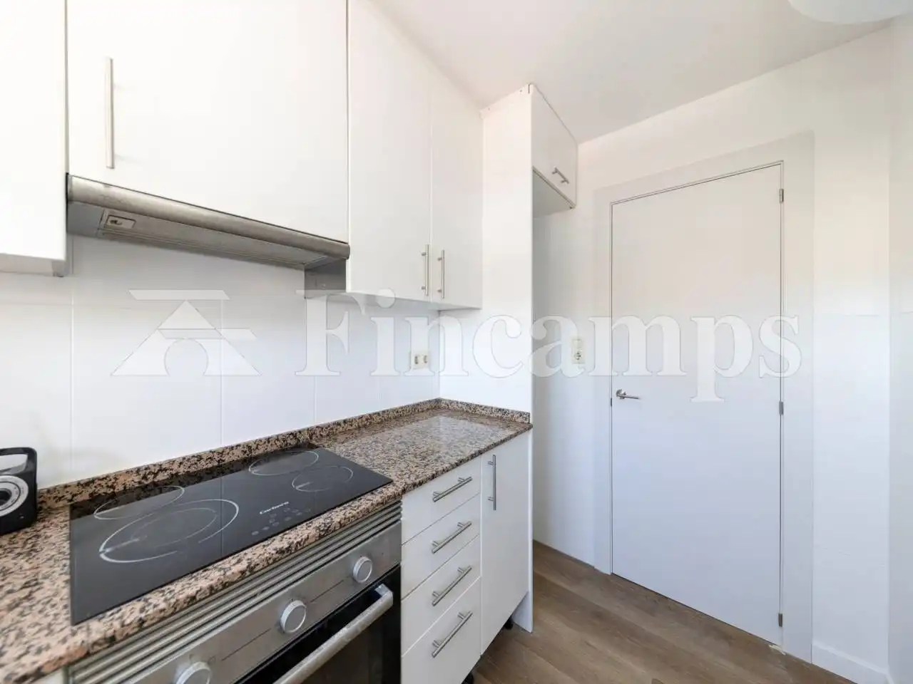 Cuina de Pis en venda en Sabadell amb Parquet