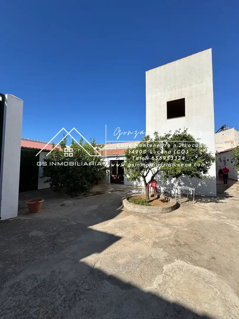 Edifici en venda a Villanueva de Algaidas