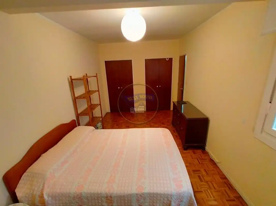 Bedroom of Flat for rent in Vigo   with Heating, Parquet flooring and Terrace