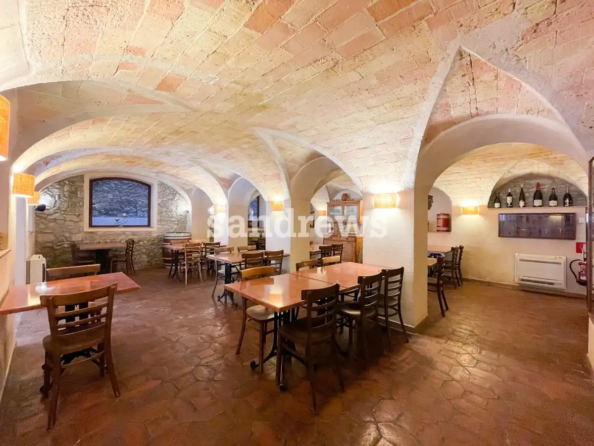Gewerbefläche zum Verkauf in Sant Pere Pescador