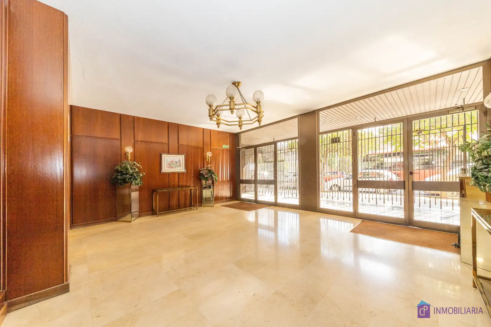 Flat for sale in Zaragoza  with Air Conditioner and Heating