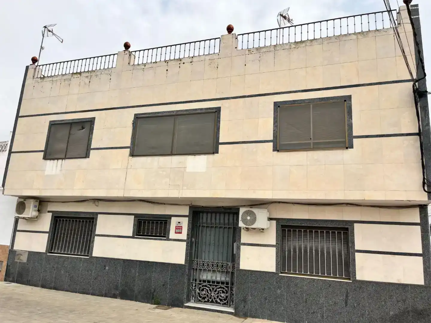 Vista exterior de Casa adosada en venta en Isla Mayor con Aire acondicionado y Trastero