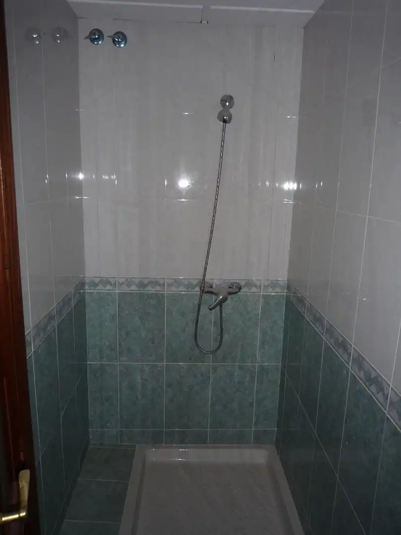 Baño de Ático en venta en Nueva Carteya con Aire acondicionado, Terraza y Trastero
