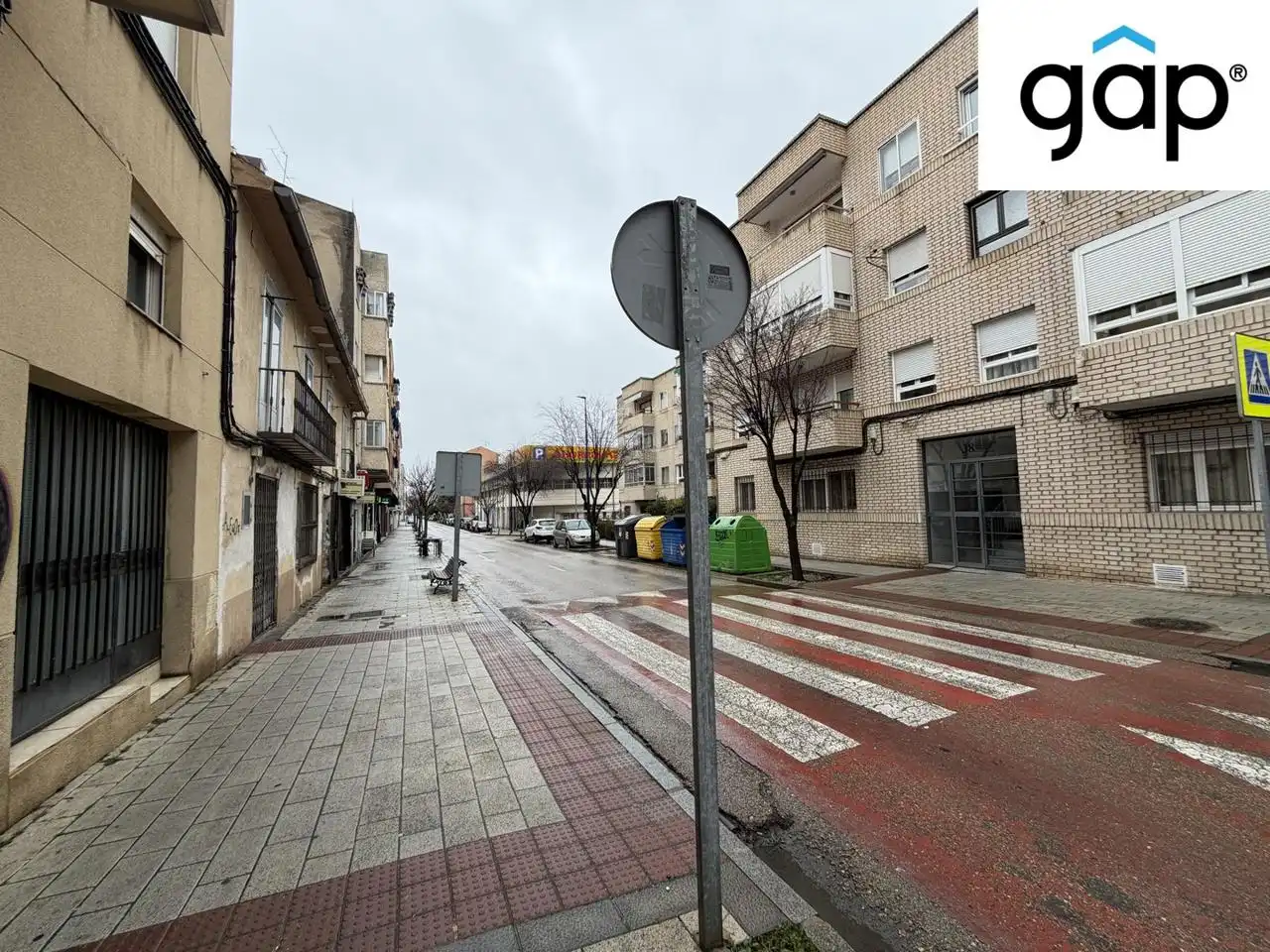 Vista exterior de Local en venta en Cuenca Capital