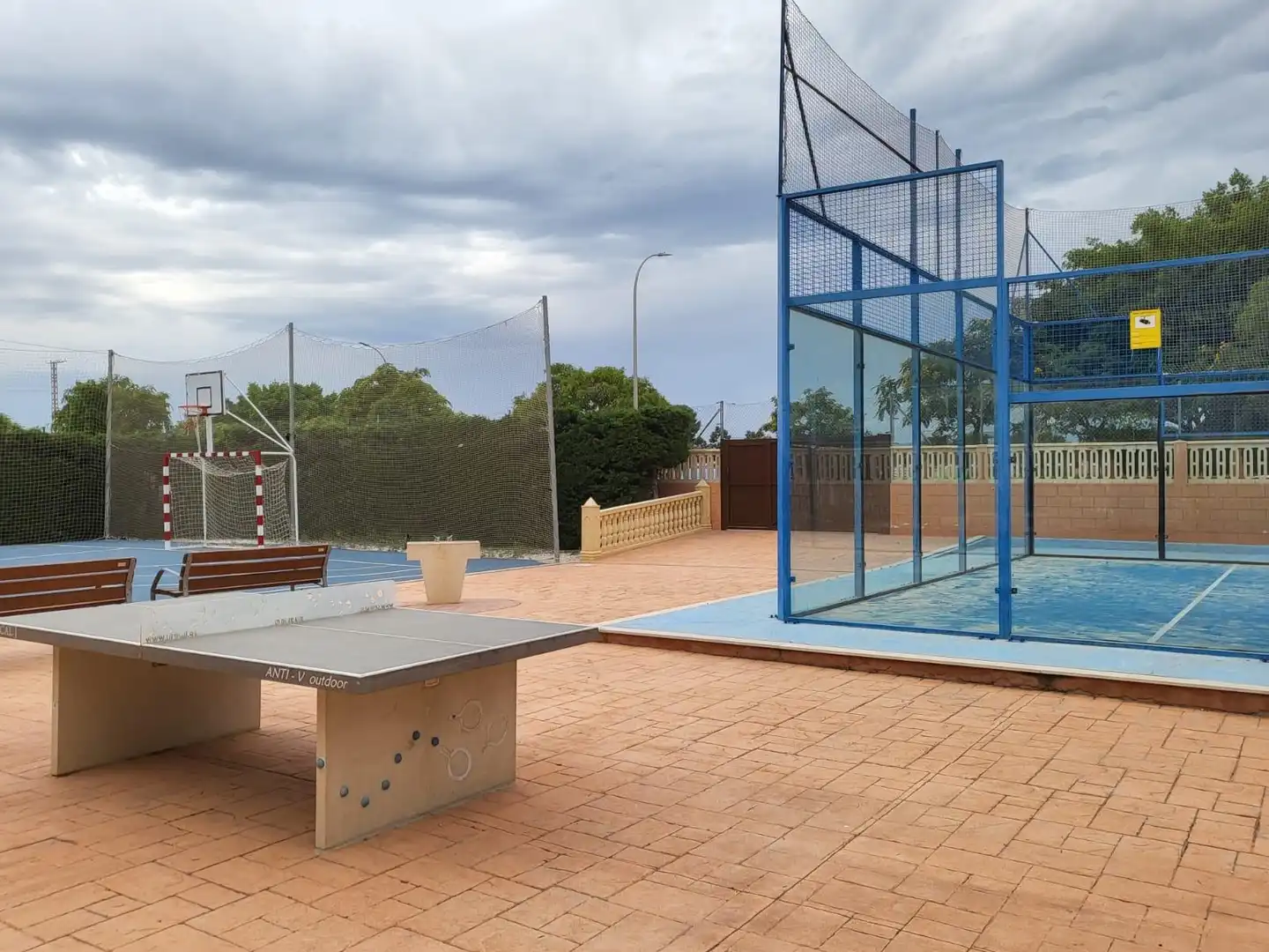 Schwimmbecken von Wohnung zur Miete in El Campello mit Privatgarten, Terrasse und Möbliert