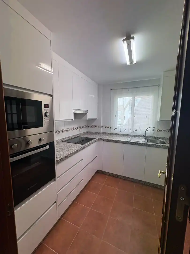 Cocina de Piso de alquiler en Lucena con Aire acondicionado, Calefacción y Terraza