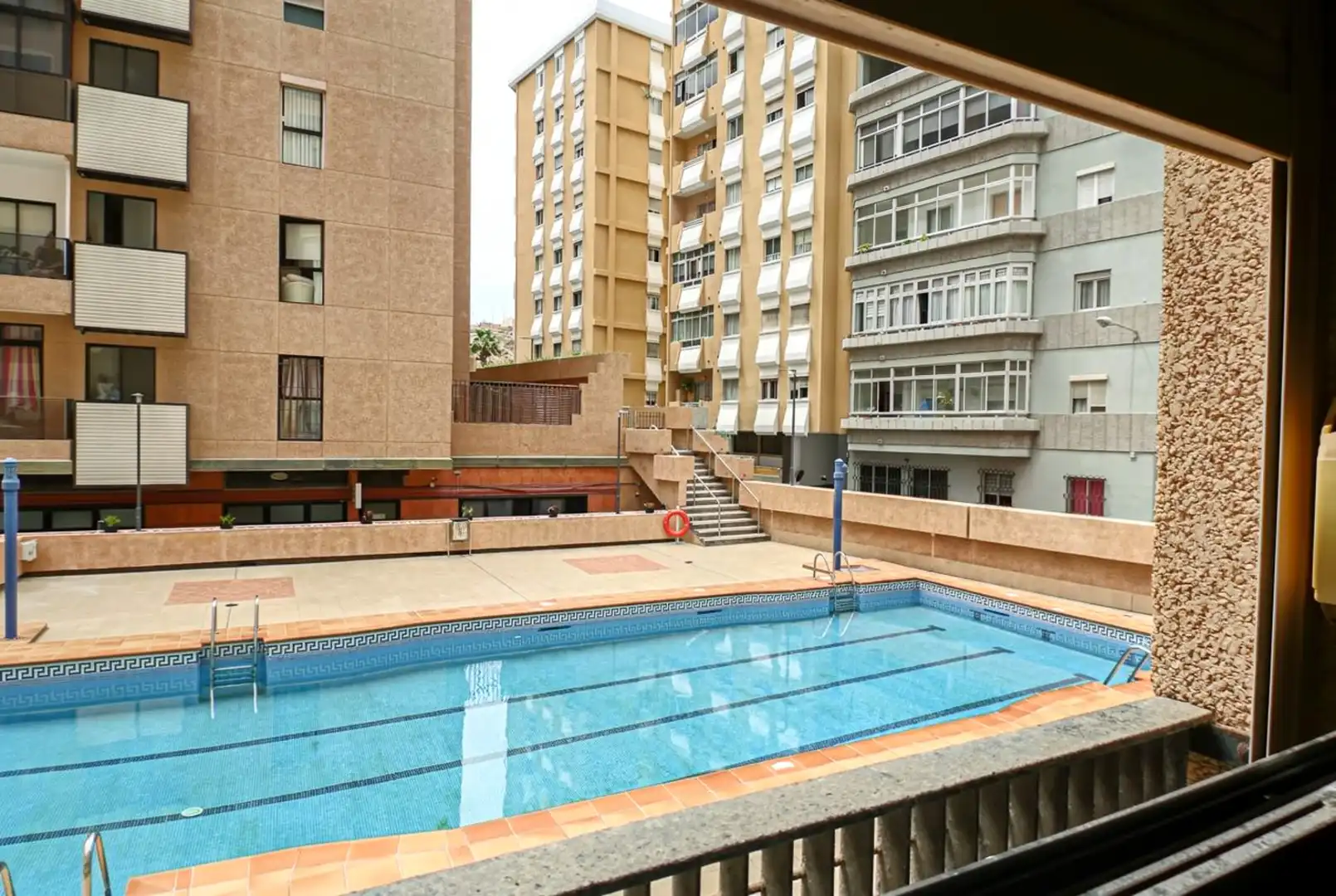 Piscina de Piso en venta en Las Palmas de Gran Canaria con Piscina comunitaria