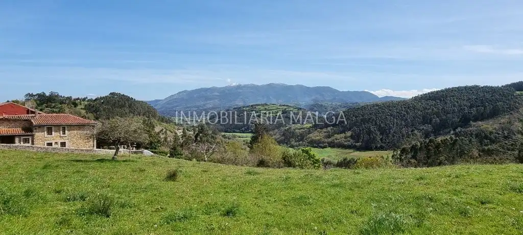 Casa o xalet en venda en Colunga amb Jardí privat i Traster