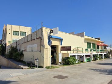 Mixt residencial amb piscina en venda a Centre