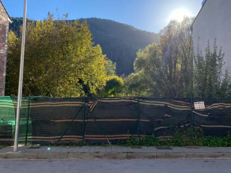 Terreno residencial en venta en Carrer 27 de Maig 21