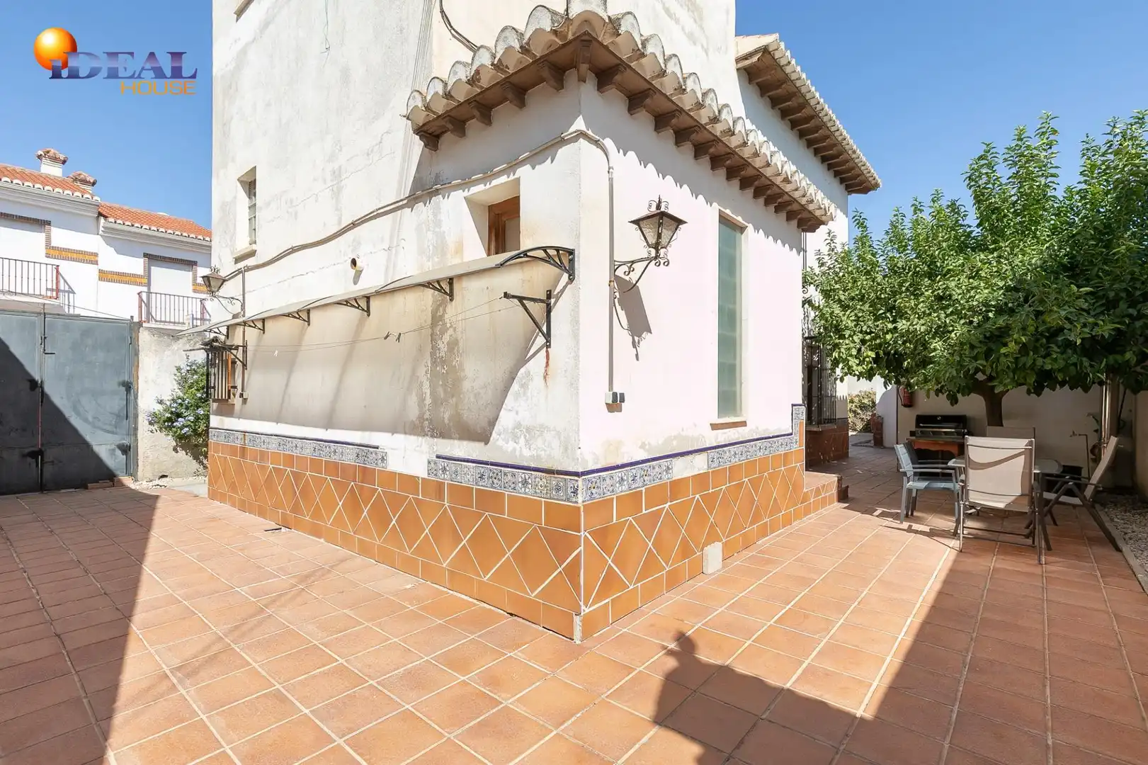 Vista exterior de Casa o chalet en venta en Ogíjares con Jardín privado, Terraza y Balcón