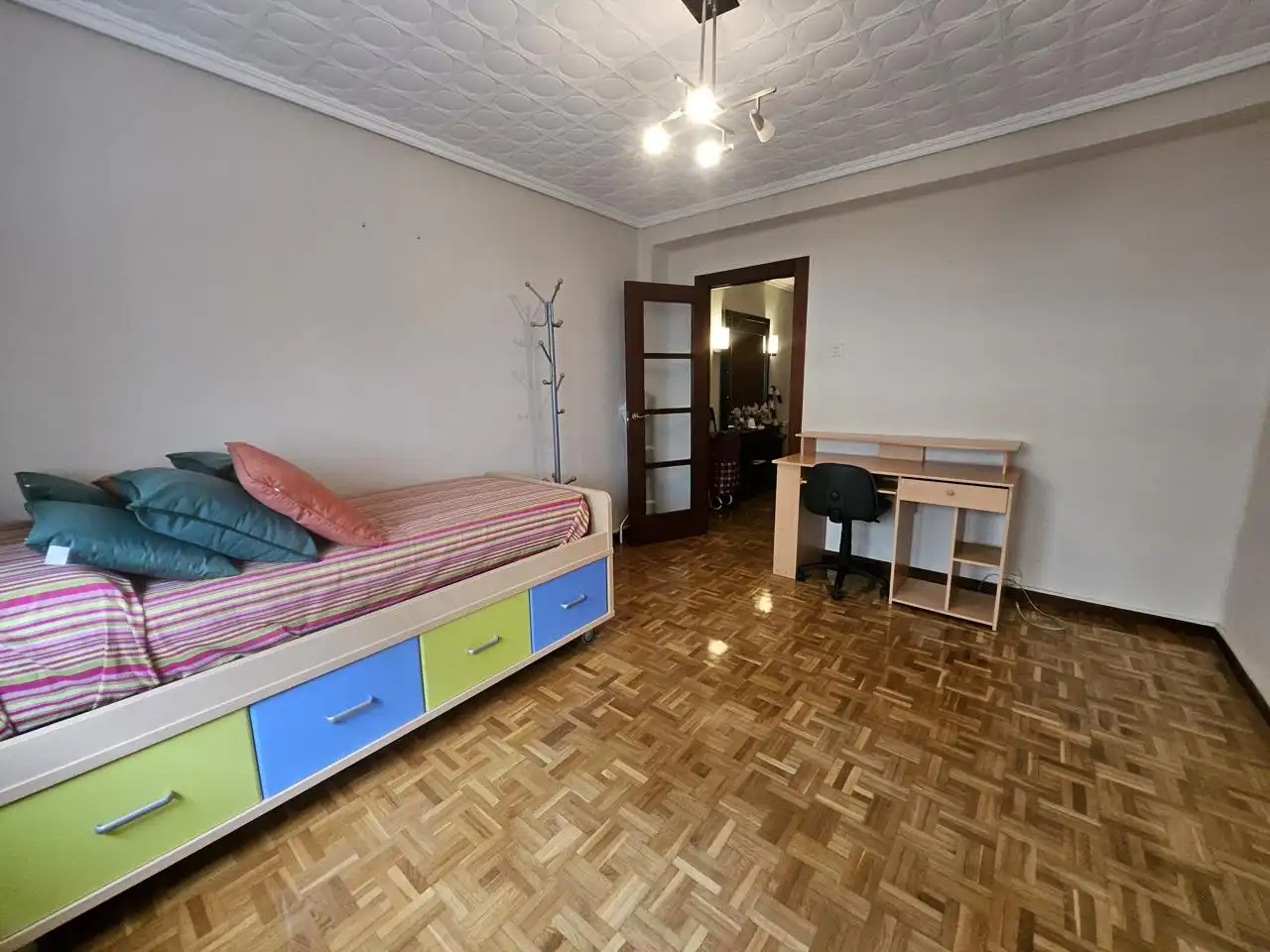 Dormitori de Pis en venda en Burlada / Burlata amb Aire condicionat, Calefacció i Parquet