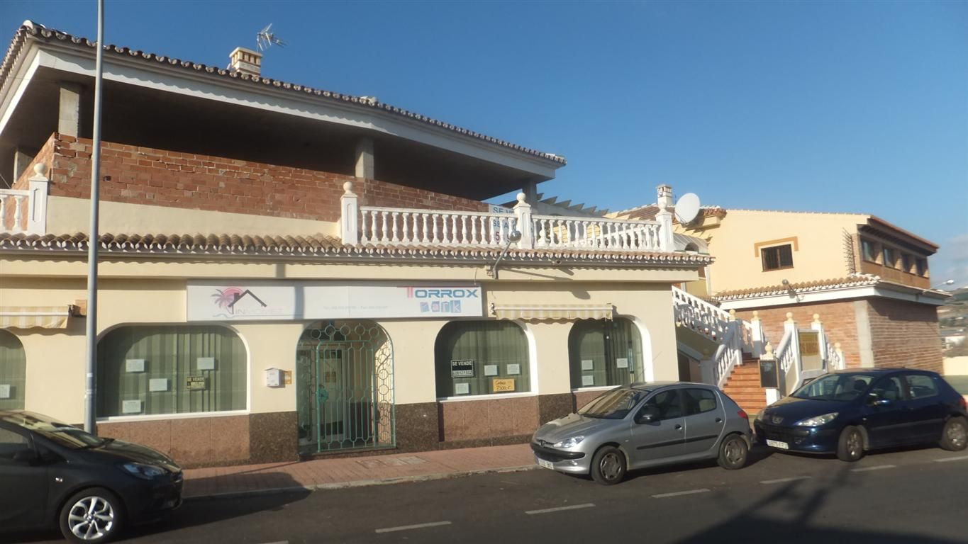 Vista exterior de Local en venta en Torrox