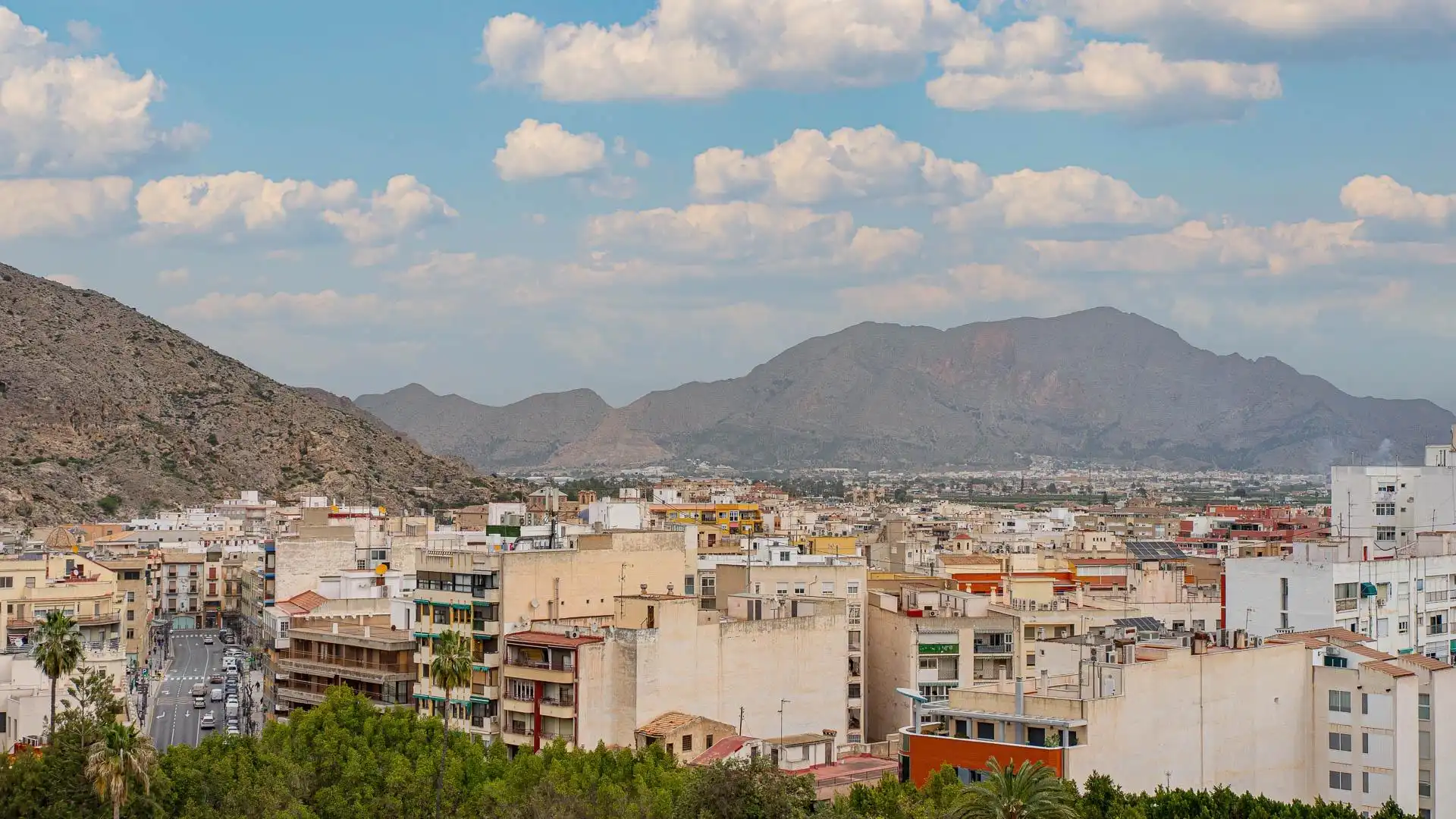 Vista exterior de Àtic en venda en Orihuela amb Aire condicionat, Calefacció i Parquet