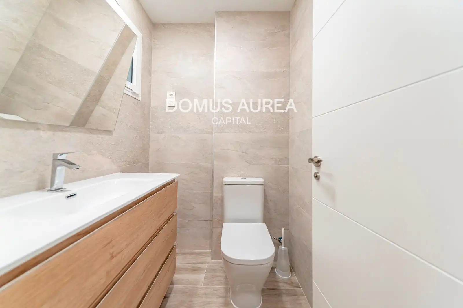 Baño de Piso de alquiler en Madrid con Aire acondicionado, Calefacción y Parquet