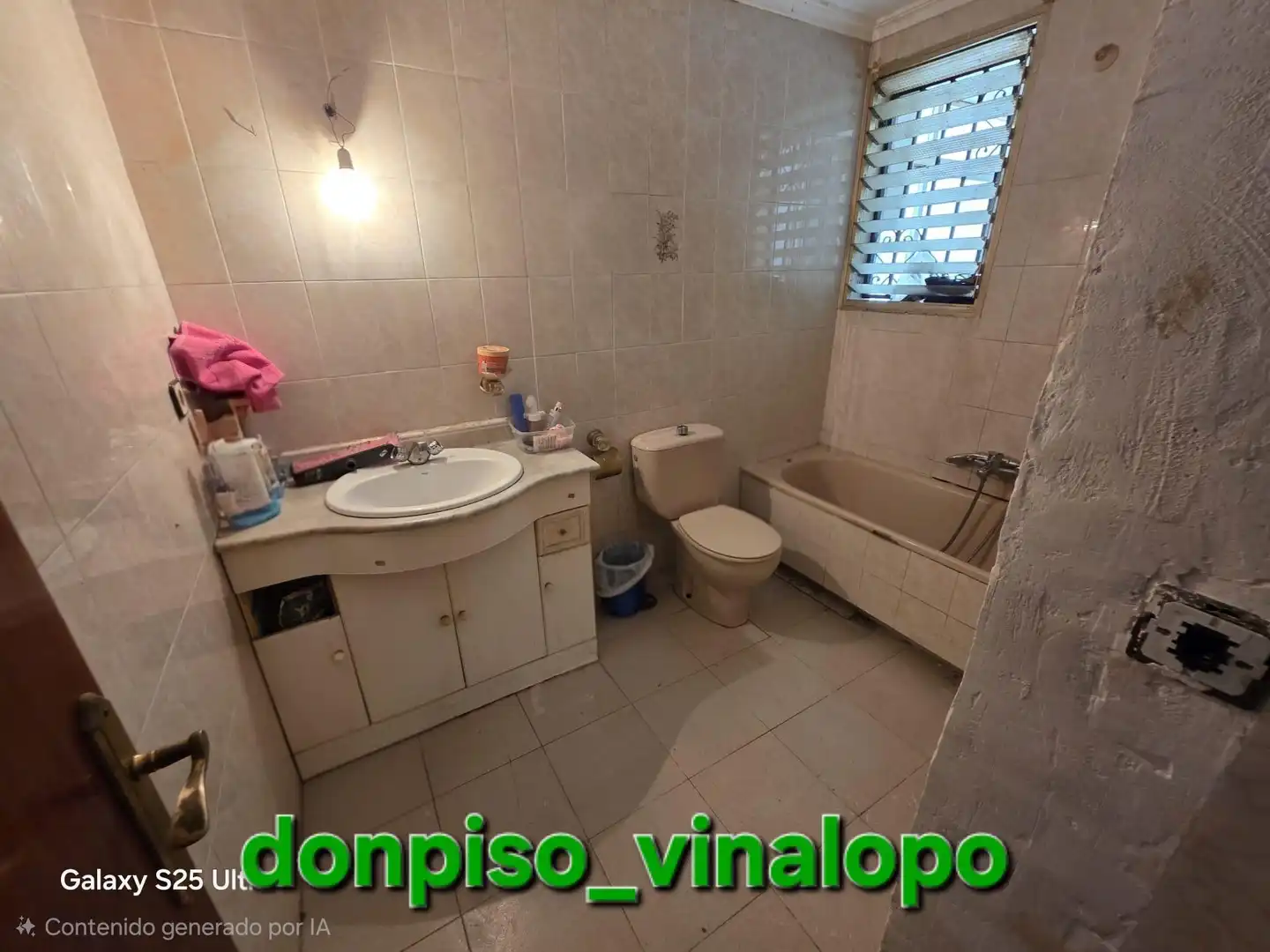 Bathroom of Apartments for sale in Elda