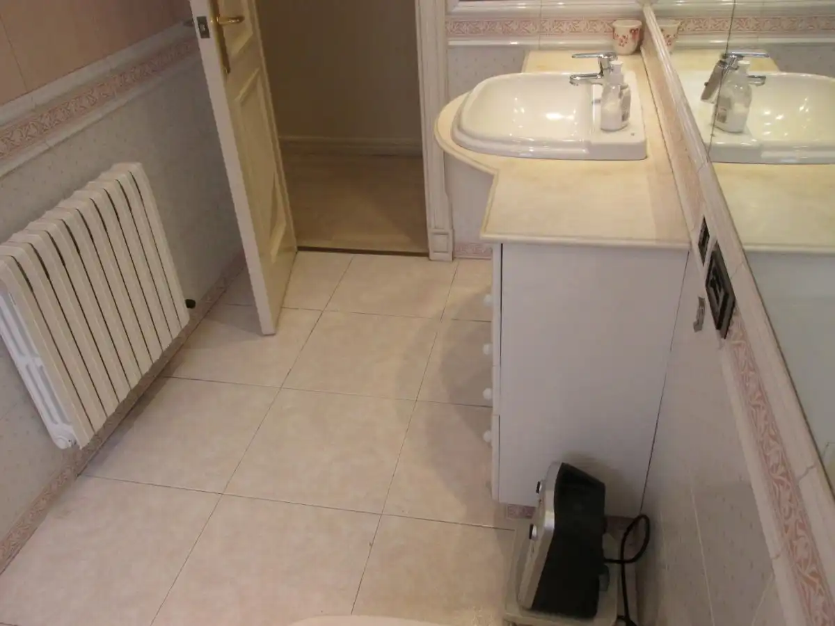 Bathroom of Attic for sale in  Logroño  with Air Conditioner, Heating and Terrace