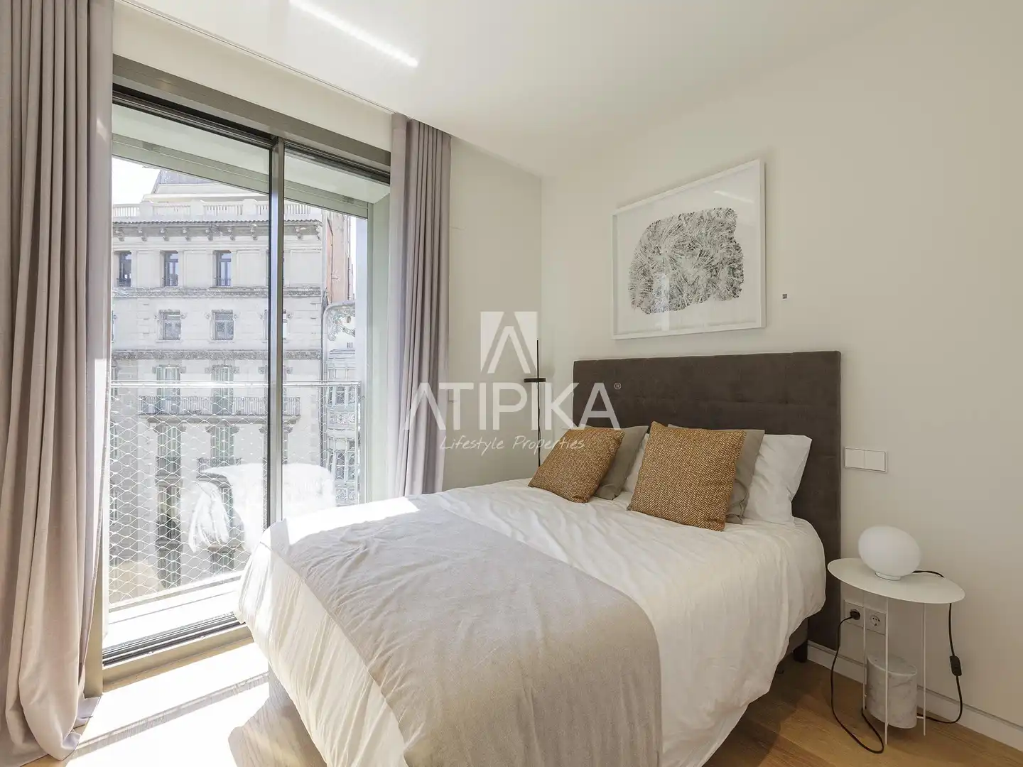 Schlafzimmer von Dachboden zum Verkauf in Barcelona mit Klimaanlage, Heizung und Terrasse