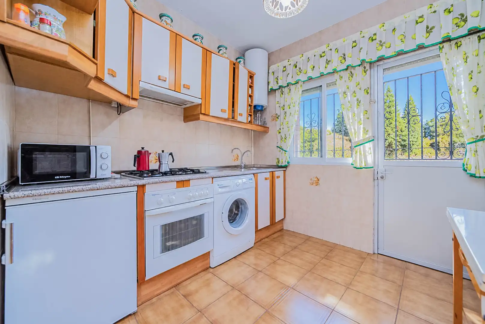 Villa con piscina in vendita a Méntrida, imagen 3