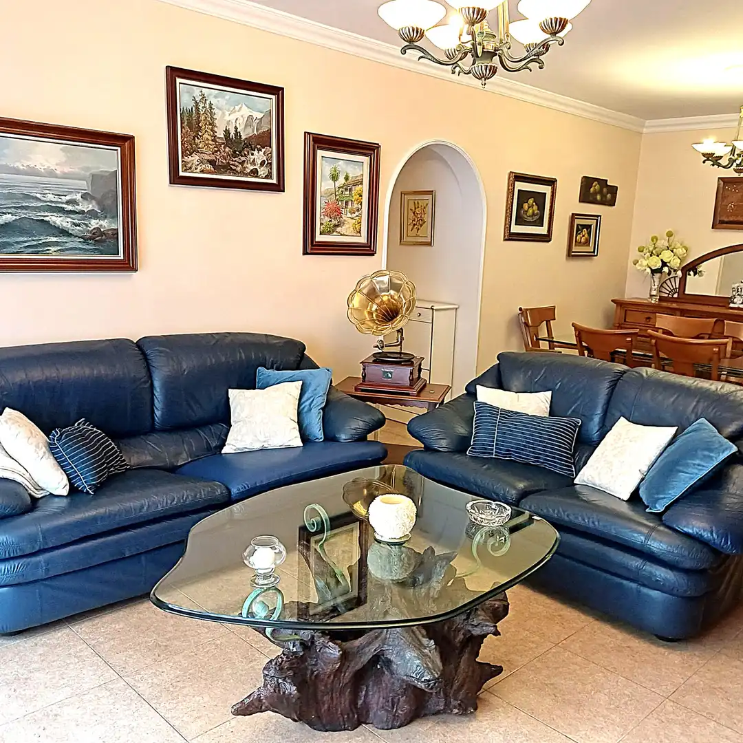Sala de estar de Piso en venta en Las Palmas de Gran Canaria con Amueblado