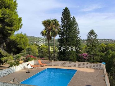 Casa amb piscina en venda a Sagunto ciudad