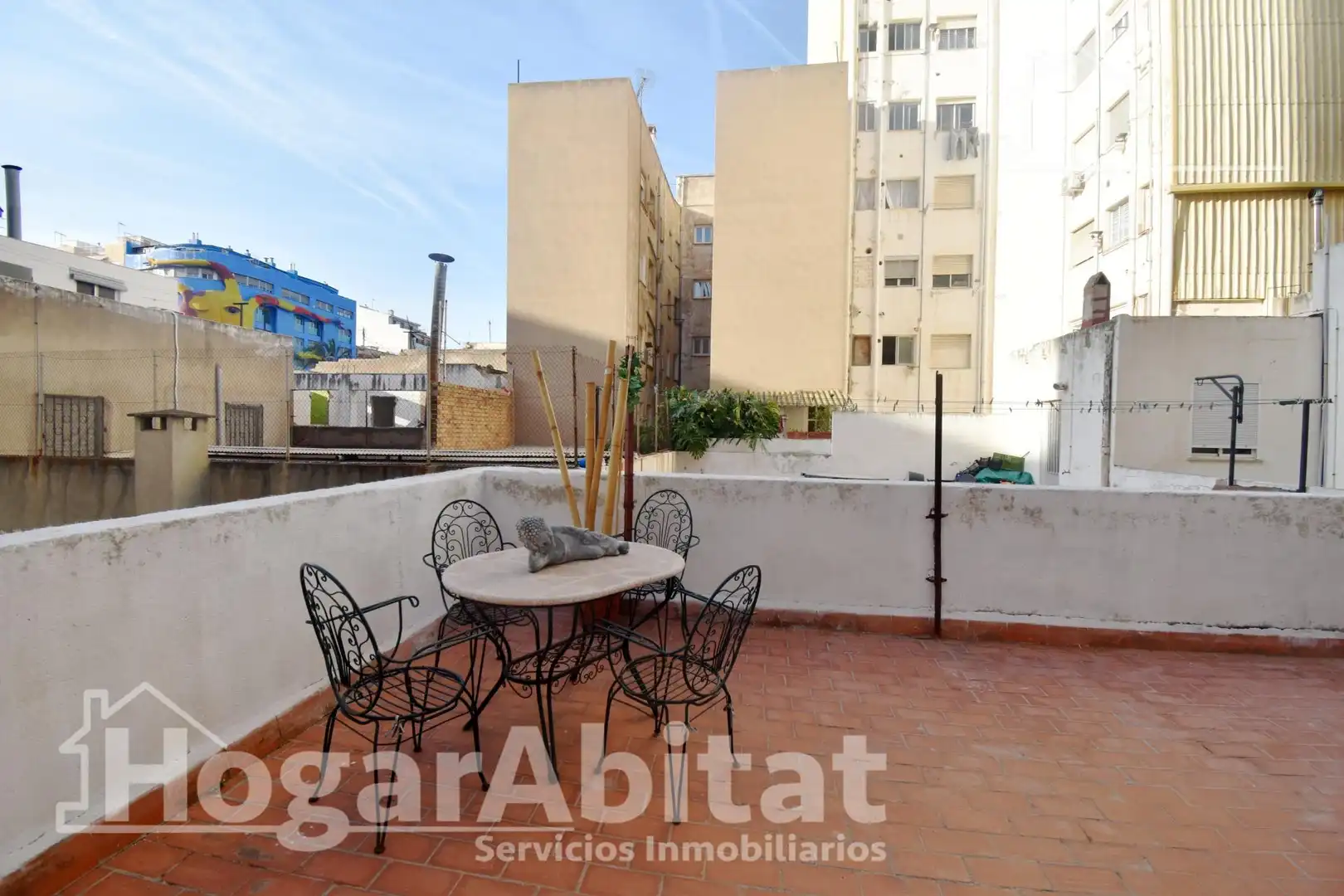 Vista exterior de Piso en venta en Castellón de la Plana / Castelló de la Plana con Calefacción, Terraza y Amueblado