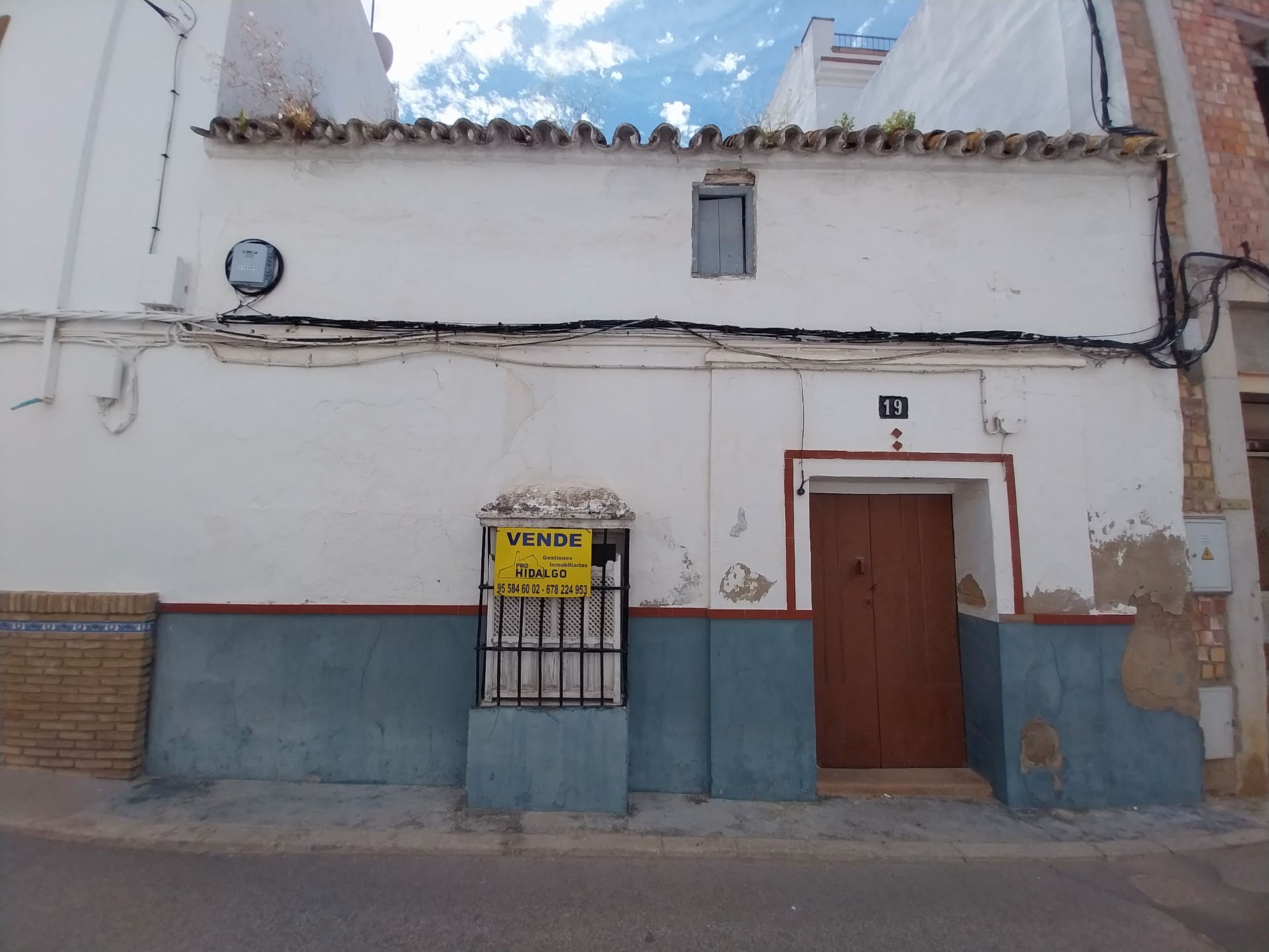 Exterior view of House or chalet for sale in Marchena