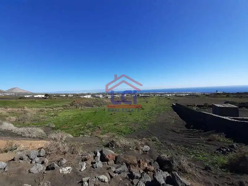 Land for sale in Tías