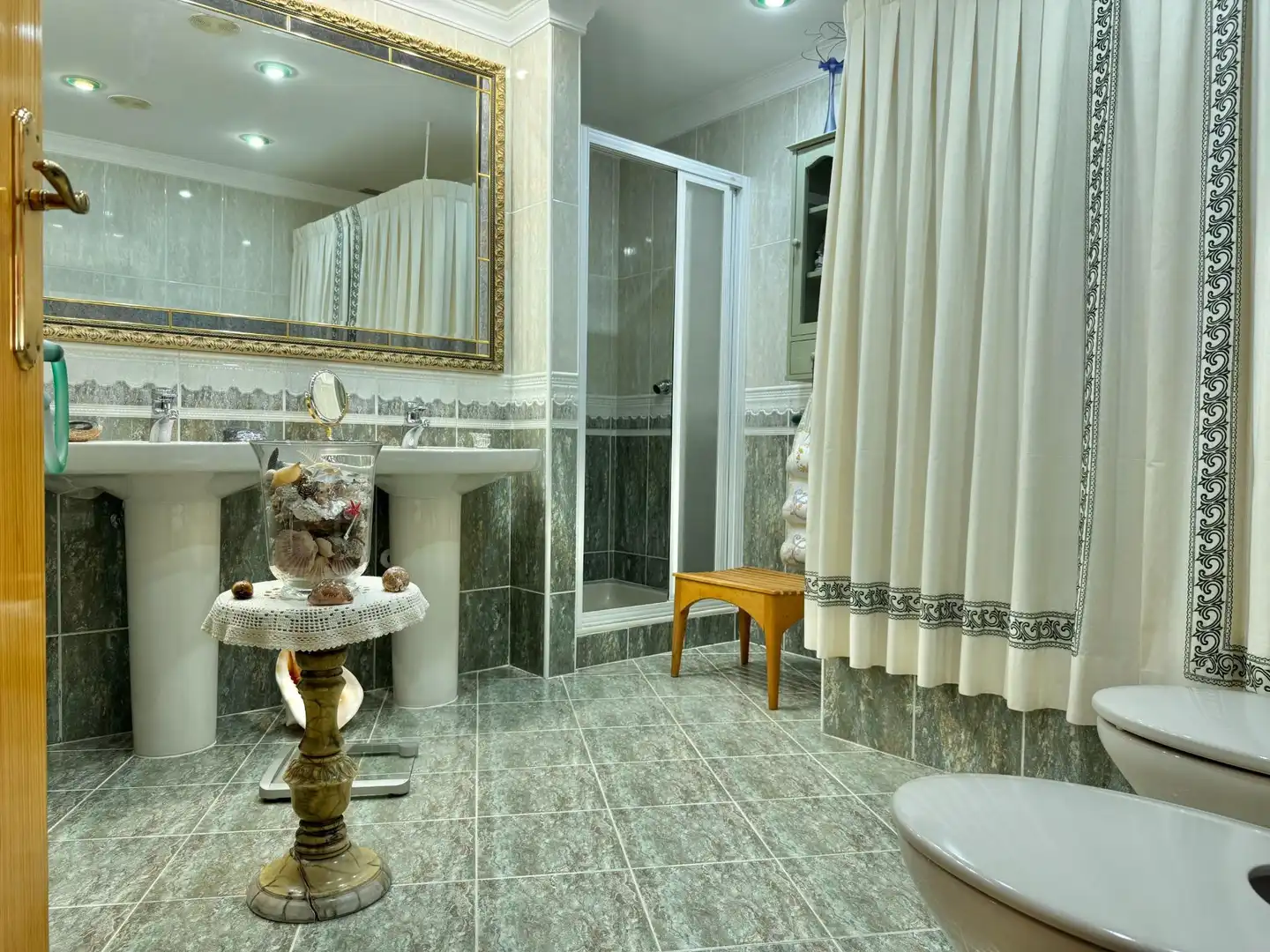Badezimmer von Haus oder Chalet zum Verkauf in Silla mit Klimaanlage, Heizung und Terrasse