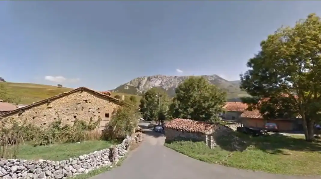 Vista exterior de Casa o chalet en venta en Cabuérniga