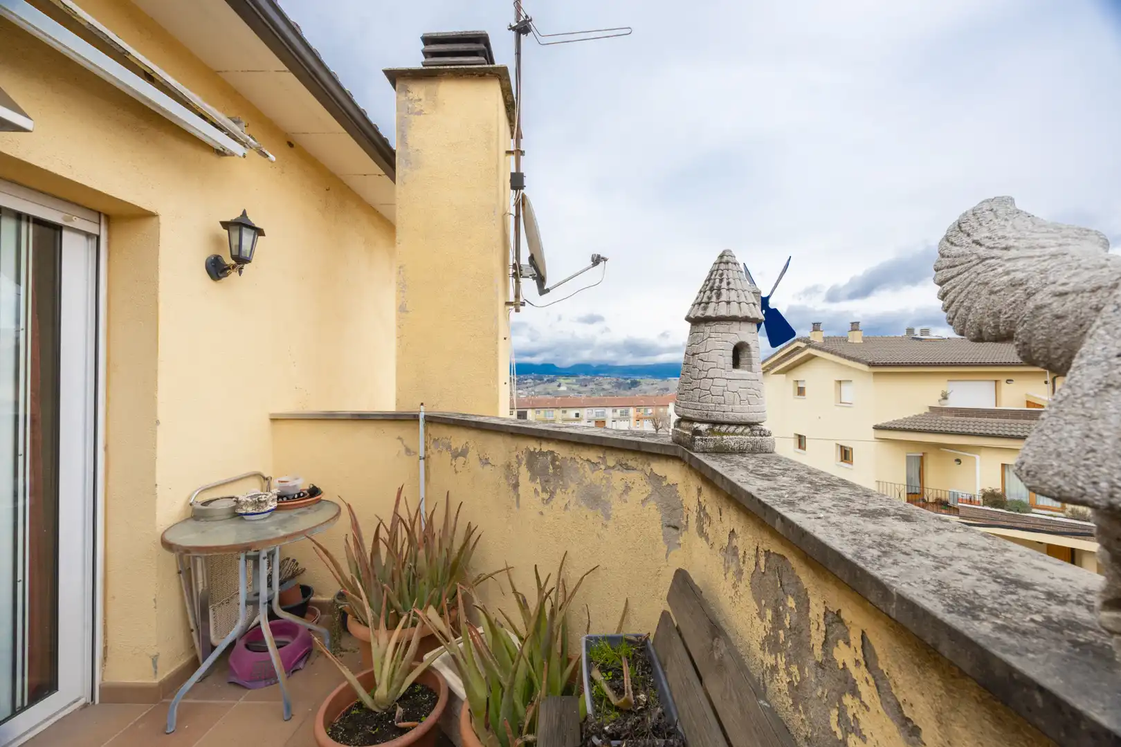 Terraza de Casa o chalet en venta en Sant Hipòlit de Voltregà con Calefacción y Balcón