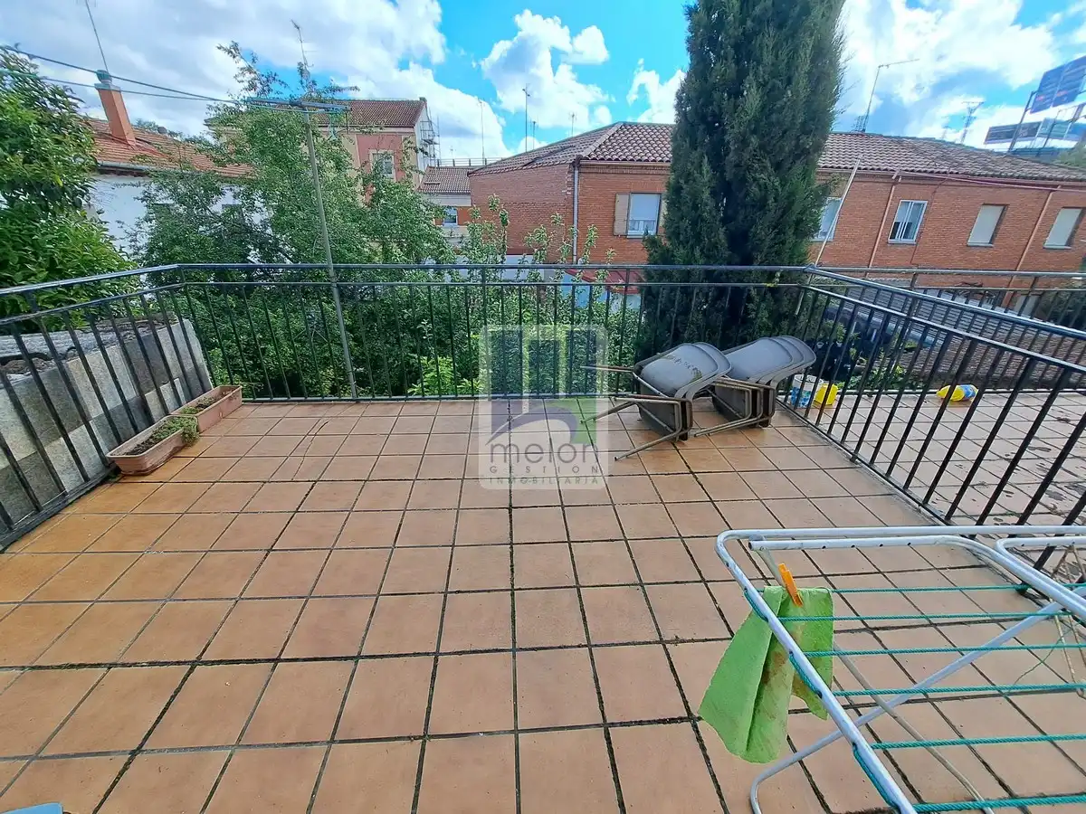 Terrassa de Pis en venda en Burgos amb Traster