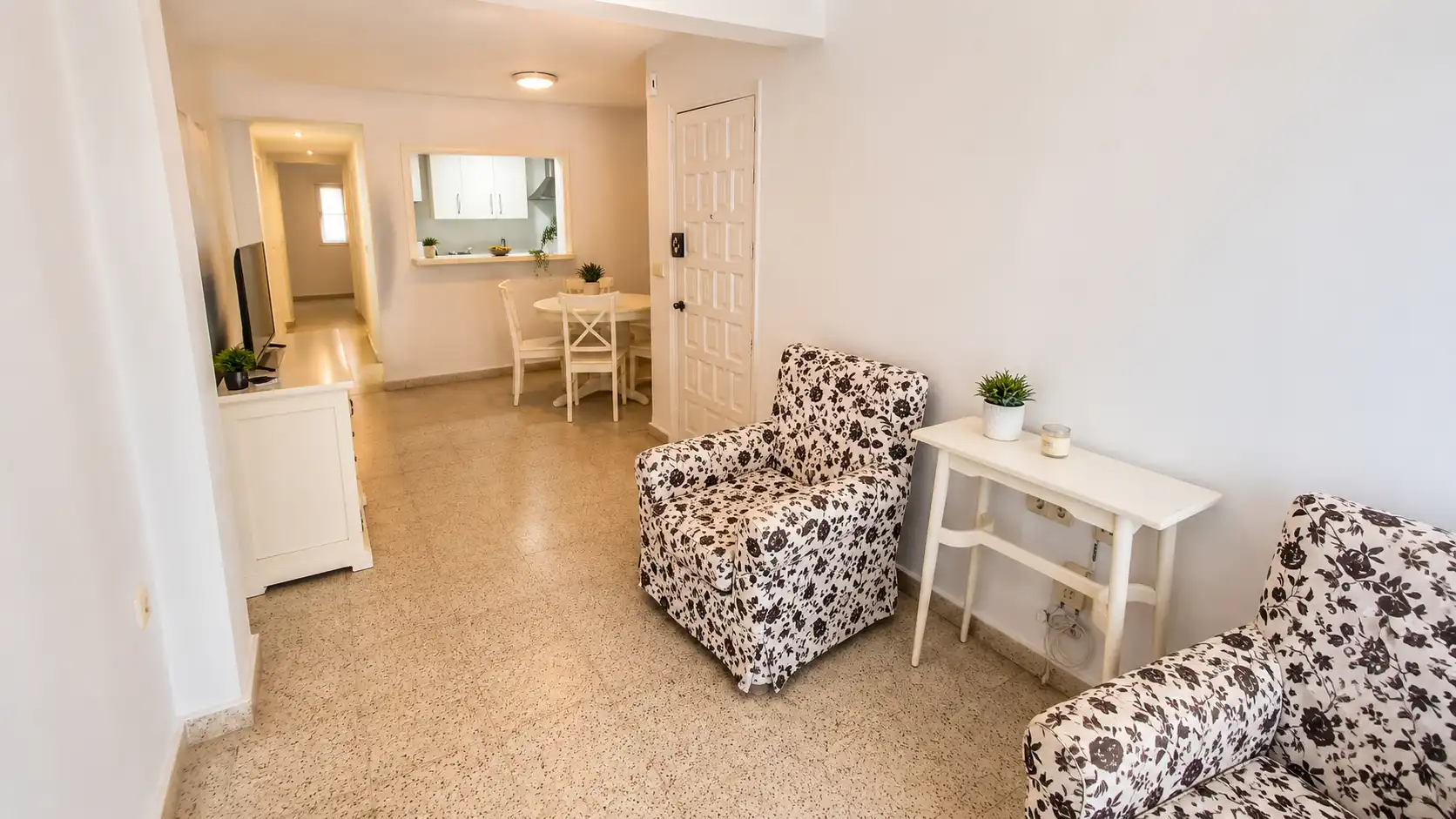 Wohnungen zur Miete in Almuñécar mit Terrasse, Möbliert und Ofen