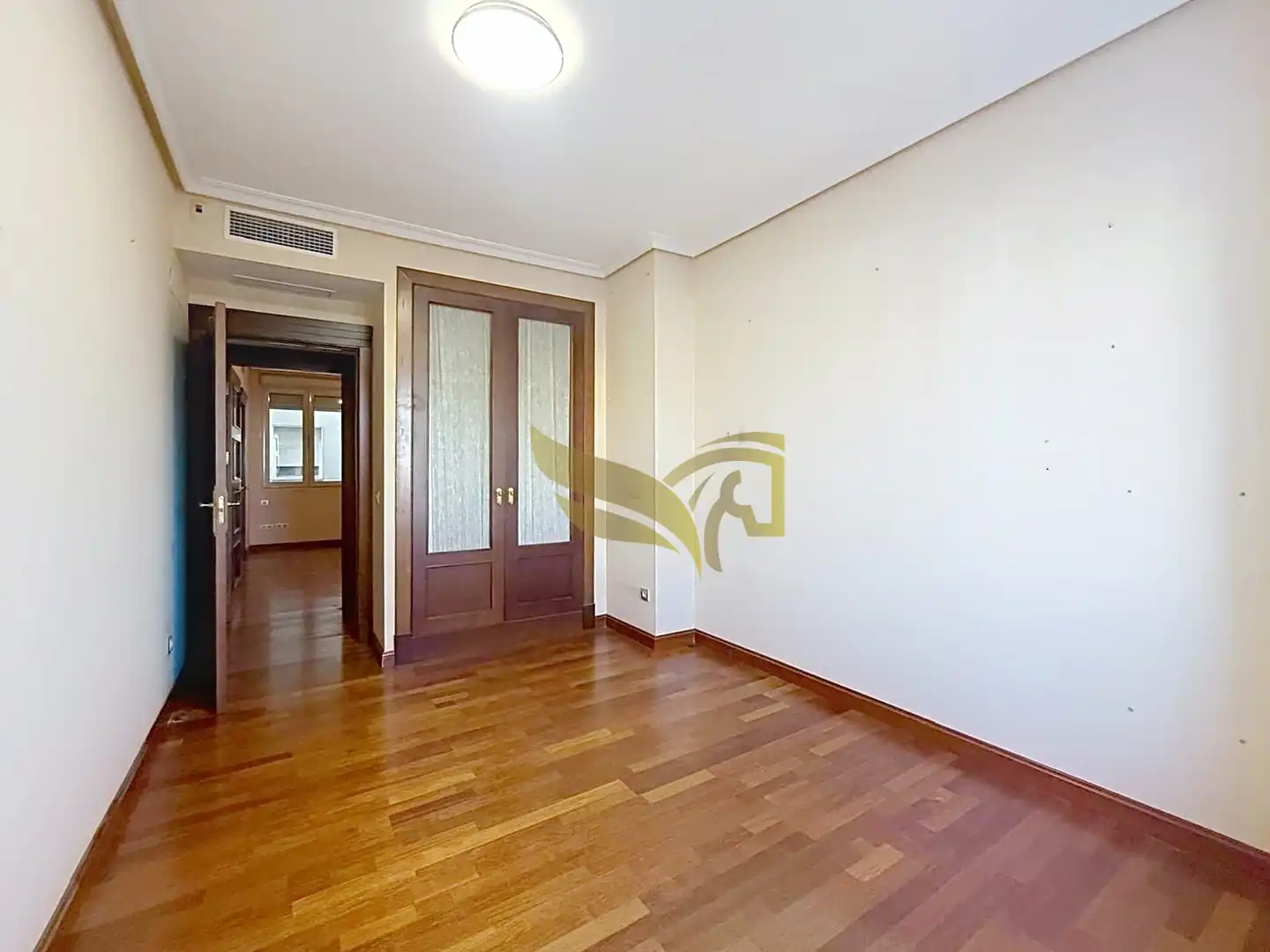 Schlafzimmer von Wohnung zum Verkauf in Sevilla mit Klimaanlage und Heizung
