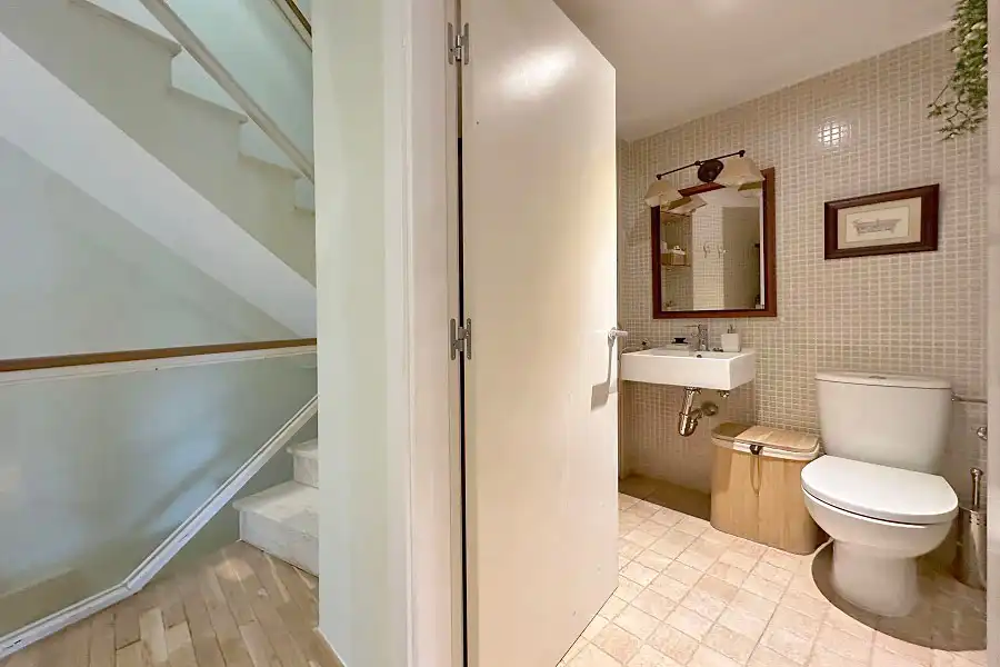 Baño de Dúplex en venta en Torrelodones con Calefacción, Parquet y Horno