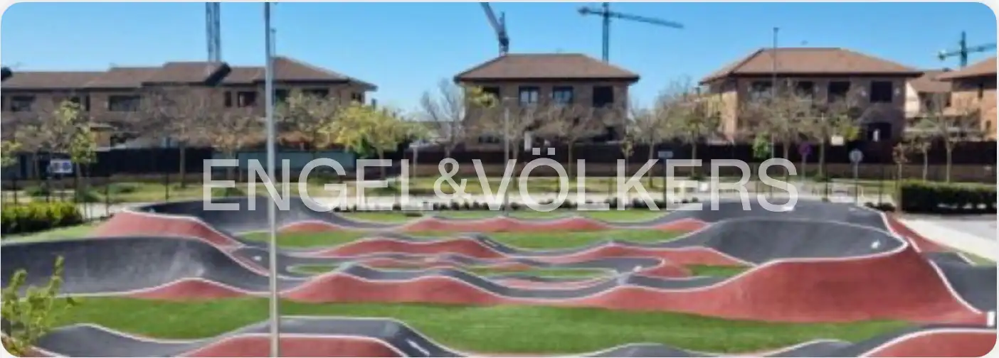 Außenansicht von Residential zum Verkauf in Villalbilla