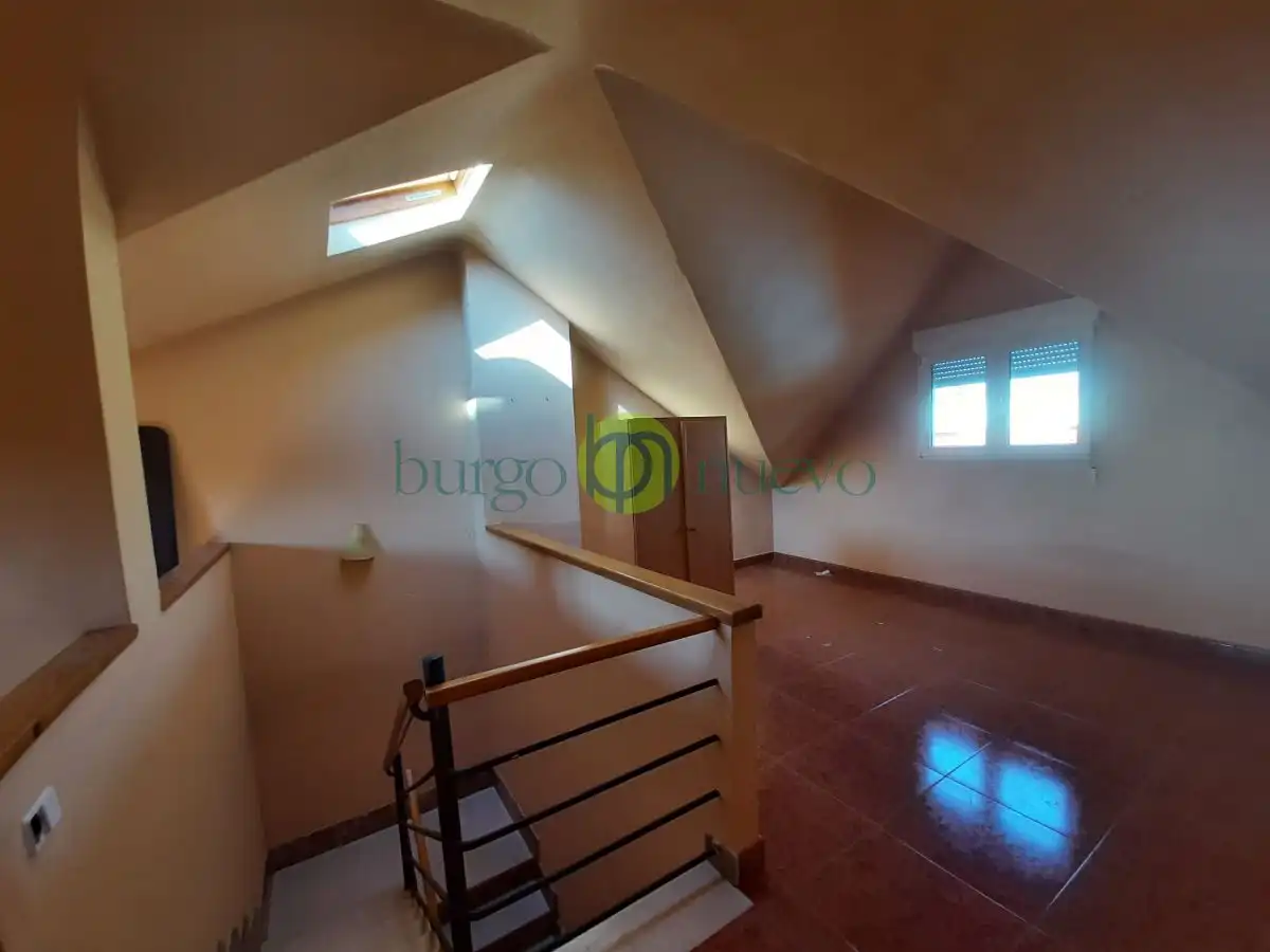Haus oder Chalet zur Miete in Calle Guadalquivir, San Andrés del Rabanedo pueblo