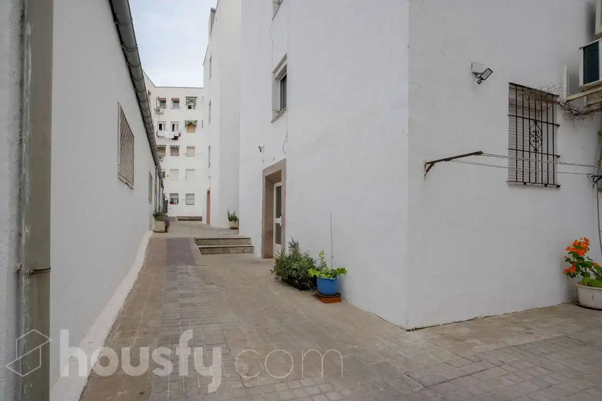 Vista exterior de Piso en venta en Madrid