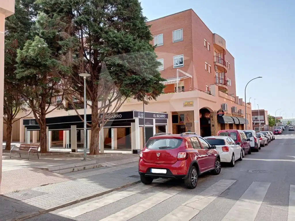 Local comercial en venda a Calle Arrayanes Los, imagen 2