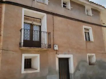 Casa rústica amb jardí en venda a Avenida Rey Juan Carlos I