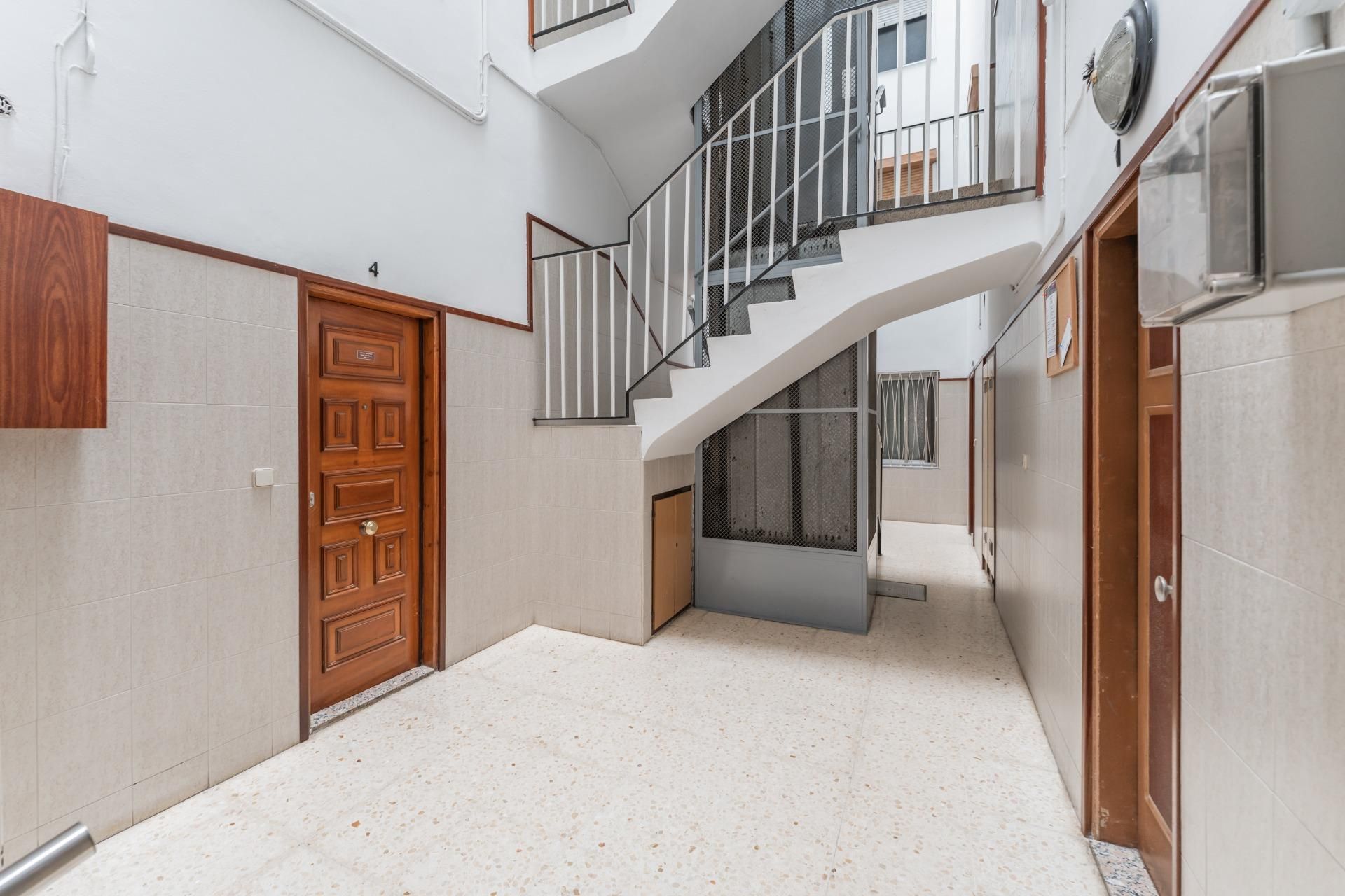 Flat for sale in Mollet del Vallès  with Air Conditioner and Balcony