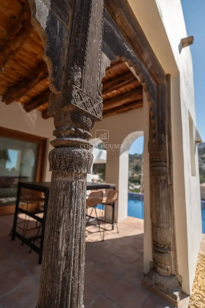 Vista exterior de Casa o xalet en venda en Moraira amb Aire condicionat, Calefacció i Jardí privat