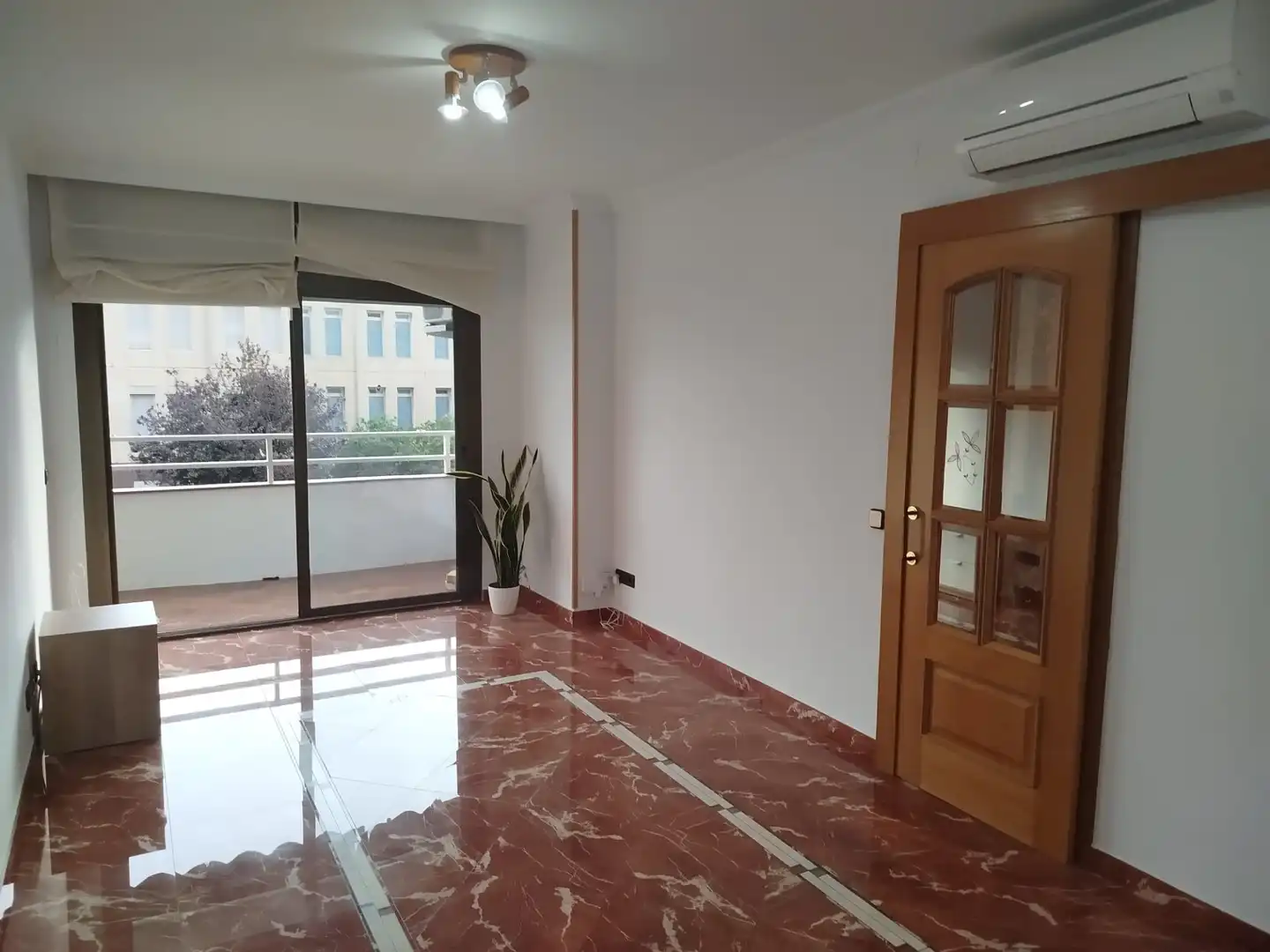 Flat for sale in Badalona  with Air Conditioner, Furnished and Oven