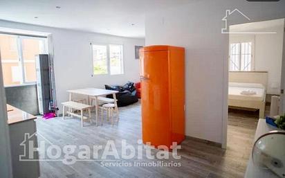 Bedroom of Flat for sale in  Valencia Capital  with Heating