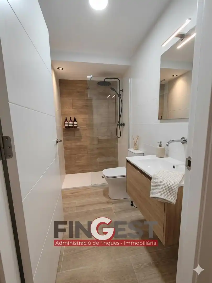 Badezimmer von Wohnung zum Verkauf in Blanes mit Terrasse