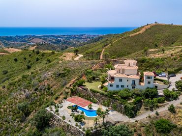 Casa amb balcó en venda a Altos de Estepona