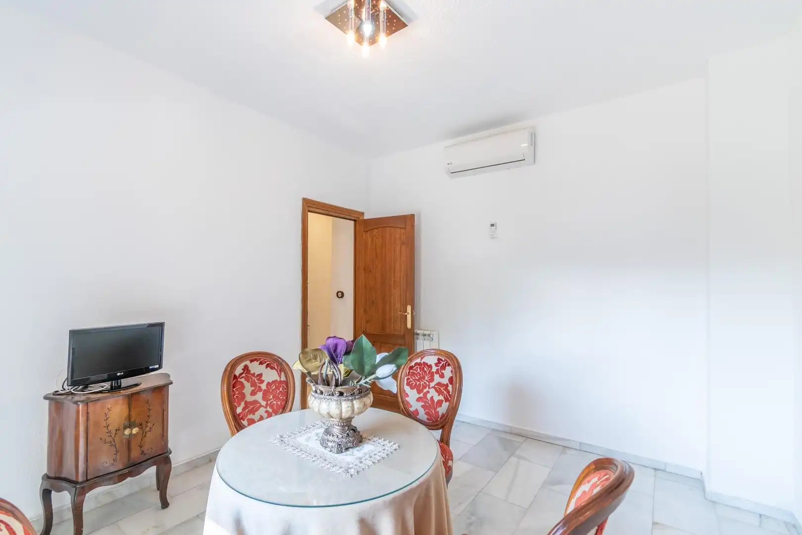 Comedor de Casa o chalet en venta en Granada con Aire acondicionado, Terraza y Balcón