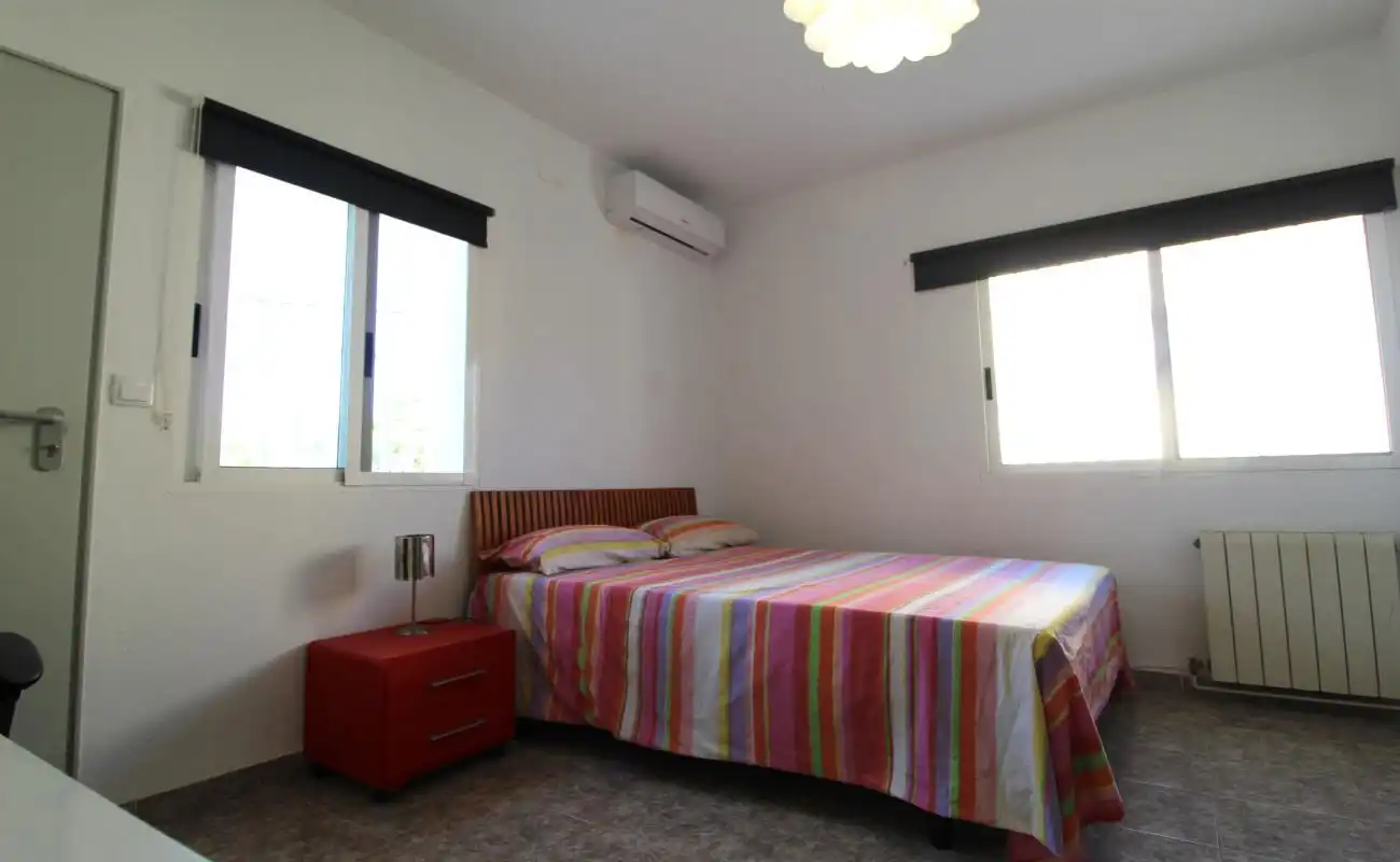 Habitación de Casa o chalet en venta en L'Eliana con Aire acondicionado, Calefacción y Jardín privado